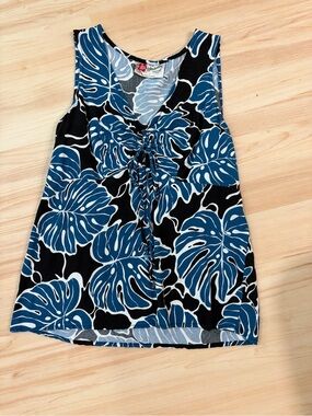 Hilo Hattie Blue and Black Tropical Top